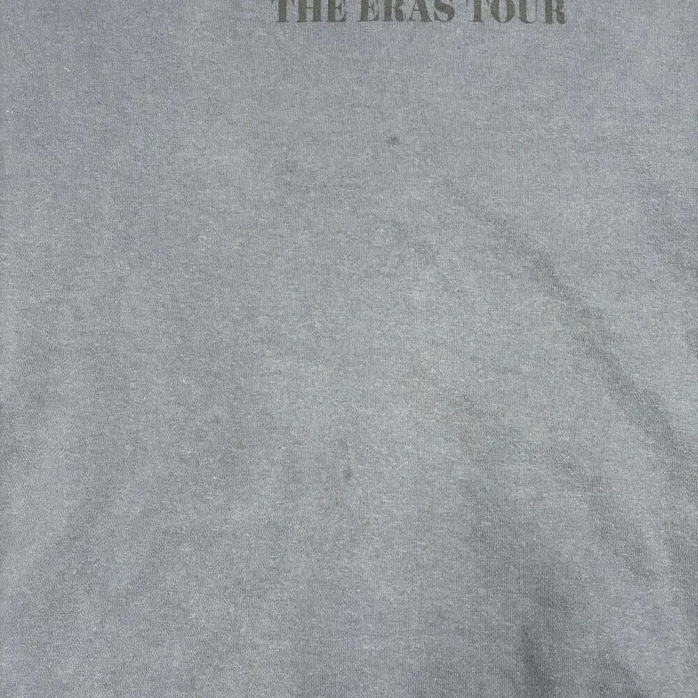 Taylor Swift Eras Tour 2023 Crewneck Sweatshirt Medium Official Concert Merch - Picture 7 of 8